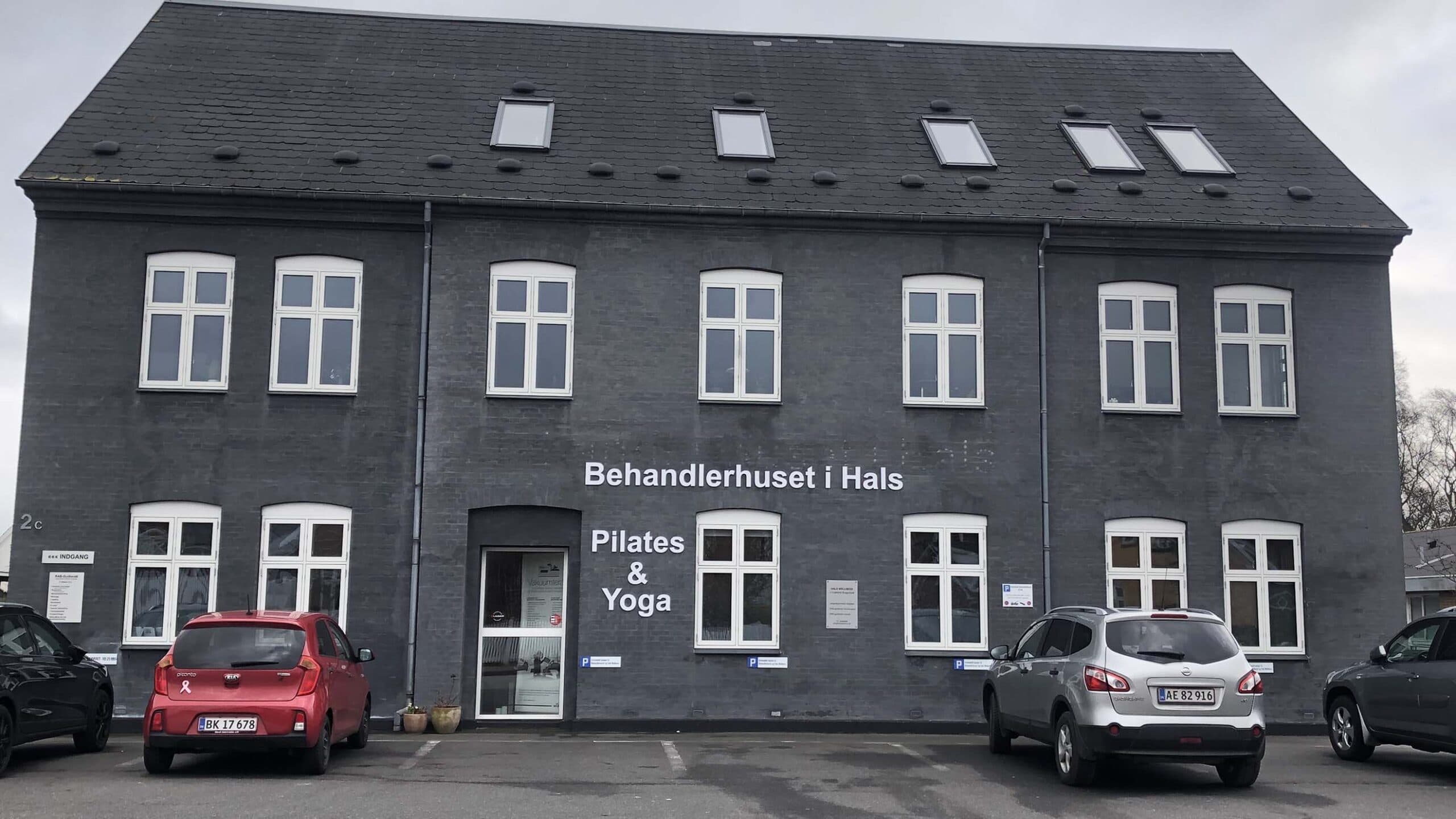 Billede af Behandlerhuset i Hals